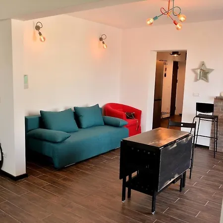 Sunny With Side View To The Danube Apartament *