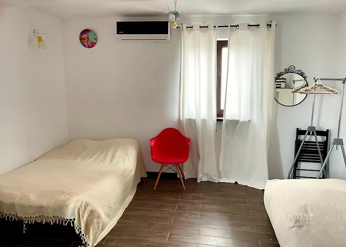 Sunny With Side View To The Danube Apartamento Sulina